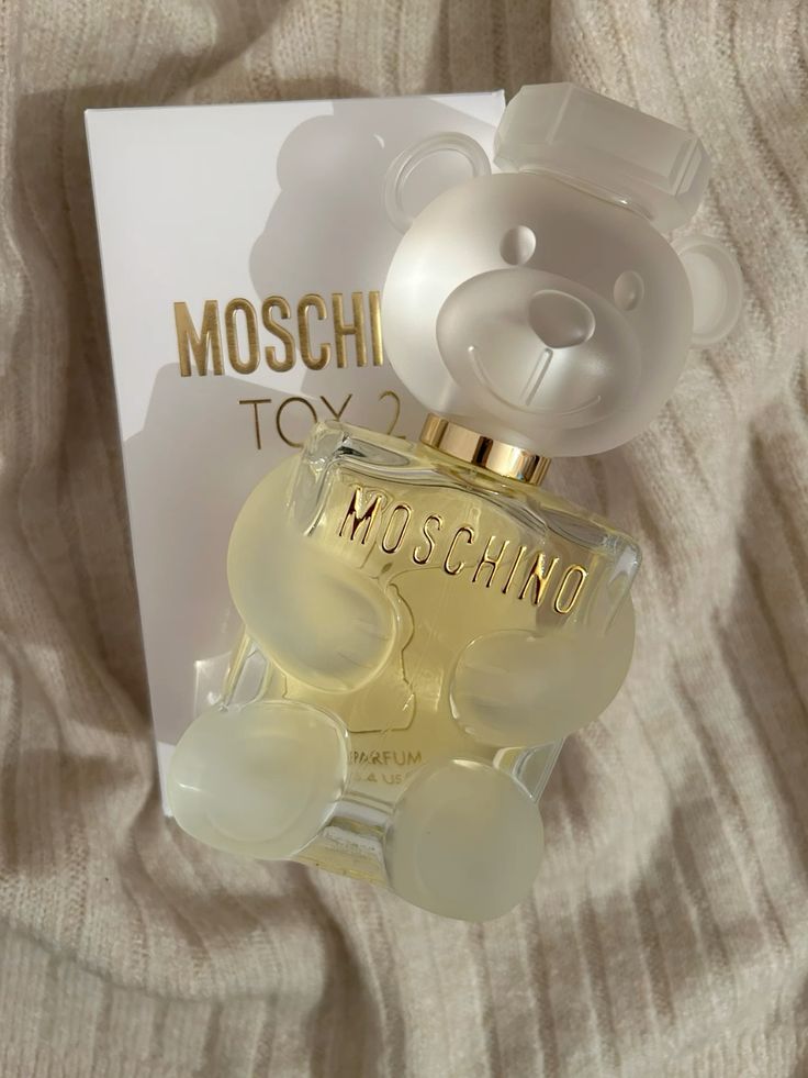 MOSCHINO